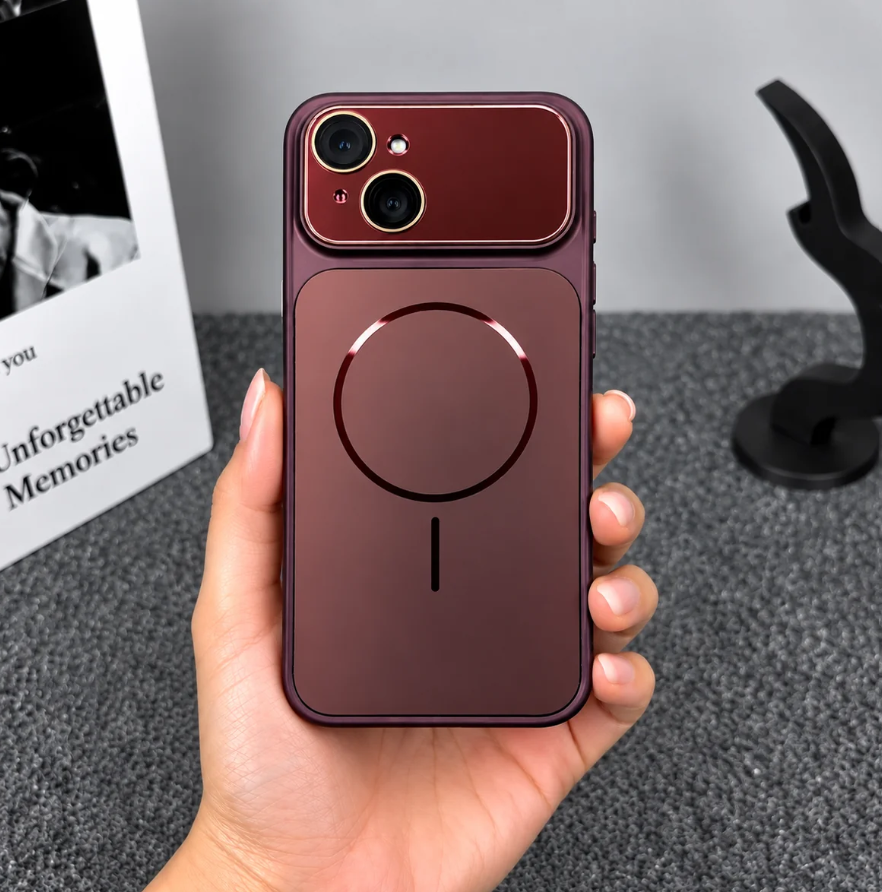 Burgundy MagSafe Luxe Case